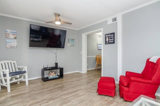Building Photo - (C273) 1004 Carolina Beach Avenue South, U...