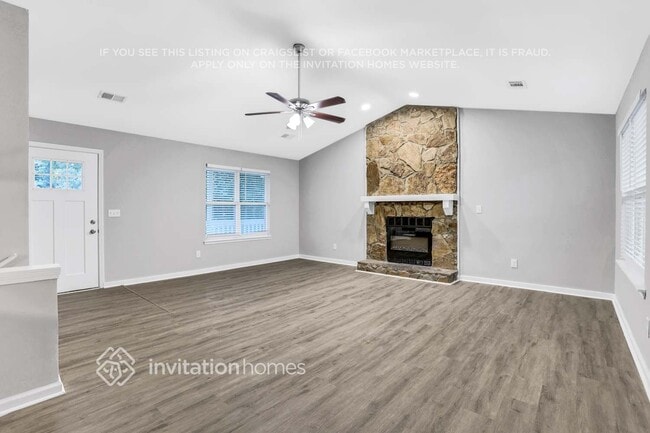 Building Photo - 5120 N Woodbridge Trail