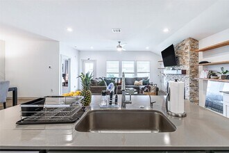 Building Photo - 246 Dusty Bridle Ln