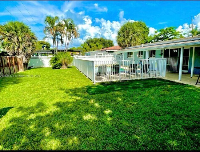 Foto del edificio - 2233 SE 13th St