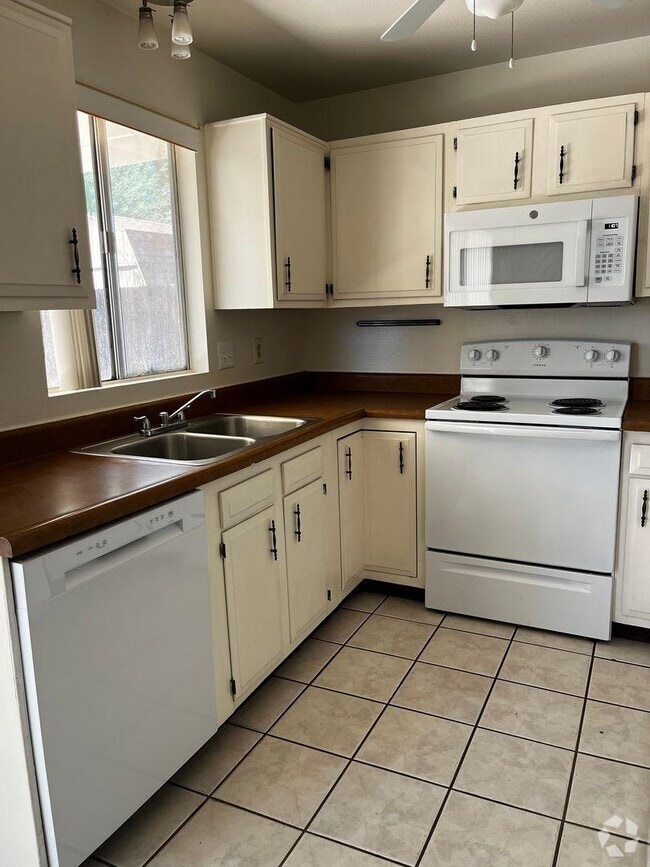 Butterfield Ranch Student Apartments for Rent Tucson, AZ 1 Rentals