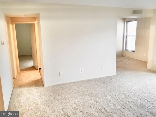 Foto del edificio - 112 Duvall Ln