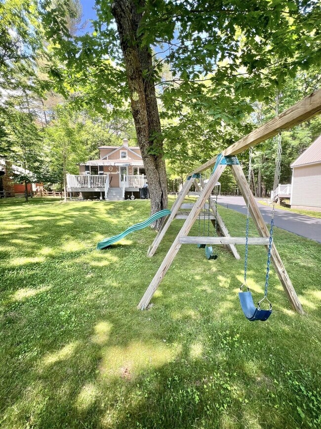 Foto del edificio - 24 Bayou Rd