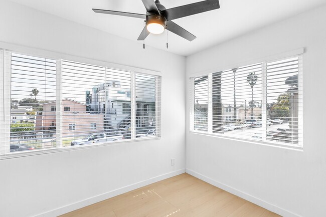 Foto del edificio - 2301 S Ridgeley Dr