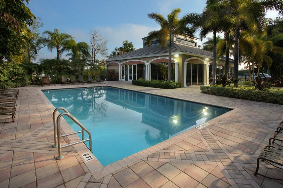 Primary Photo - The Luxe at Boca
