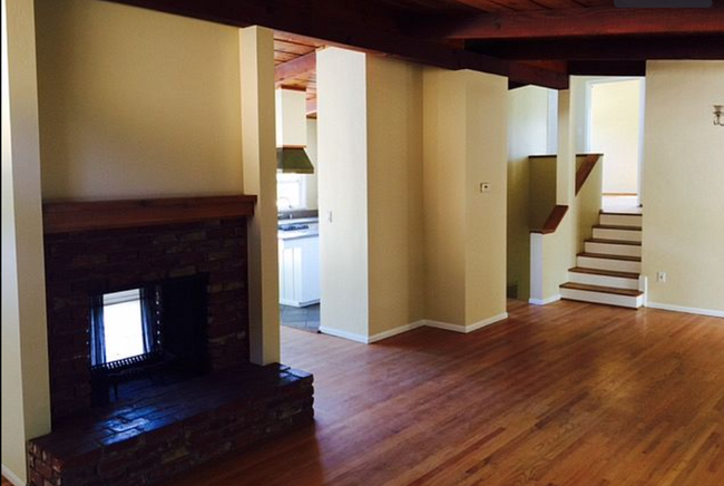 Building Photo - 4931 Campanile Dr