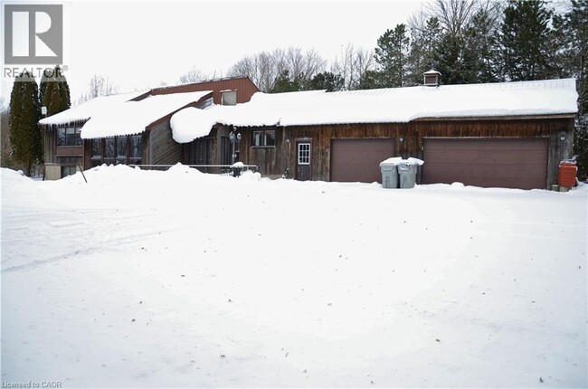 Building Photo - 1045 Tremaine Ave S