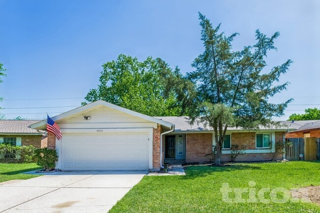 Building Photo - 8510 Sorrel Dr