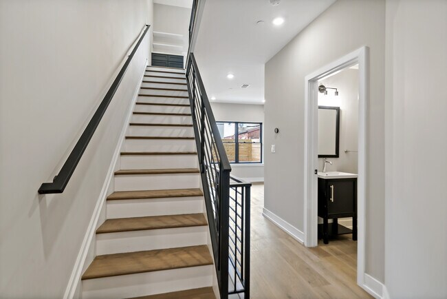 1st Floor - 2104 Annin St