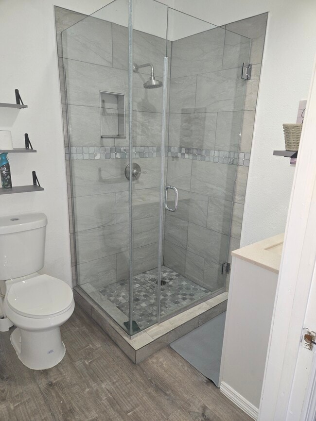 Photo - 19106 Sunlake Blvd House