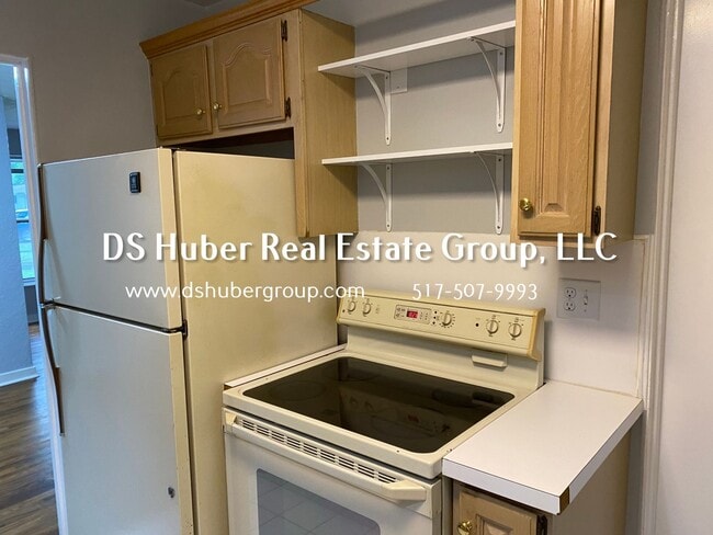 Building Photo - AVAILABLE SOON! 2328 Mount Hope Rd Okemos,...