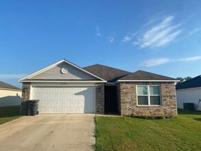 Building Photo - 5304 Yukon Dr