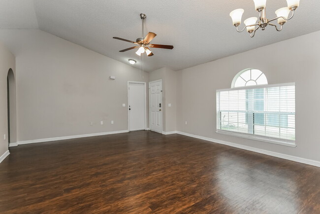 Building Photo - 2688 Whispering Trails Dr