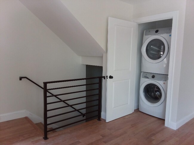 Foto del edificio - 2 Judge Street Path