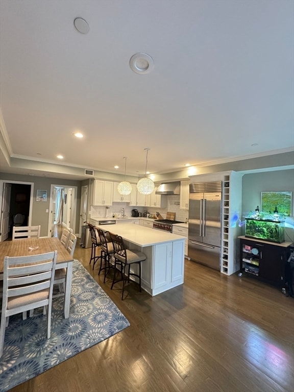 Building Photo - 278 W Fifth St