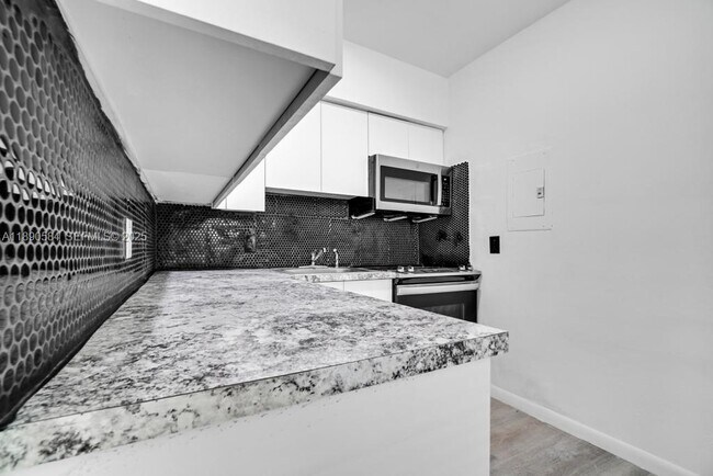 Foto del edificio - 56 NW 62nd St
