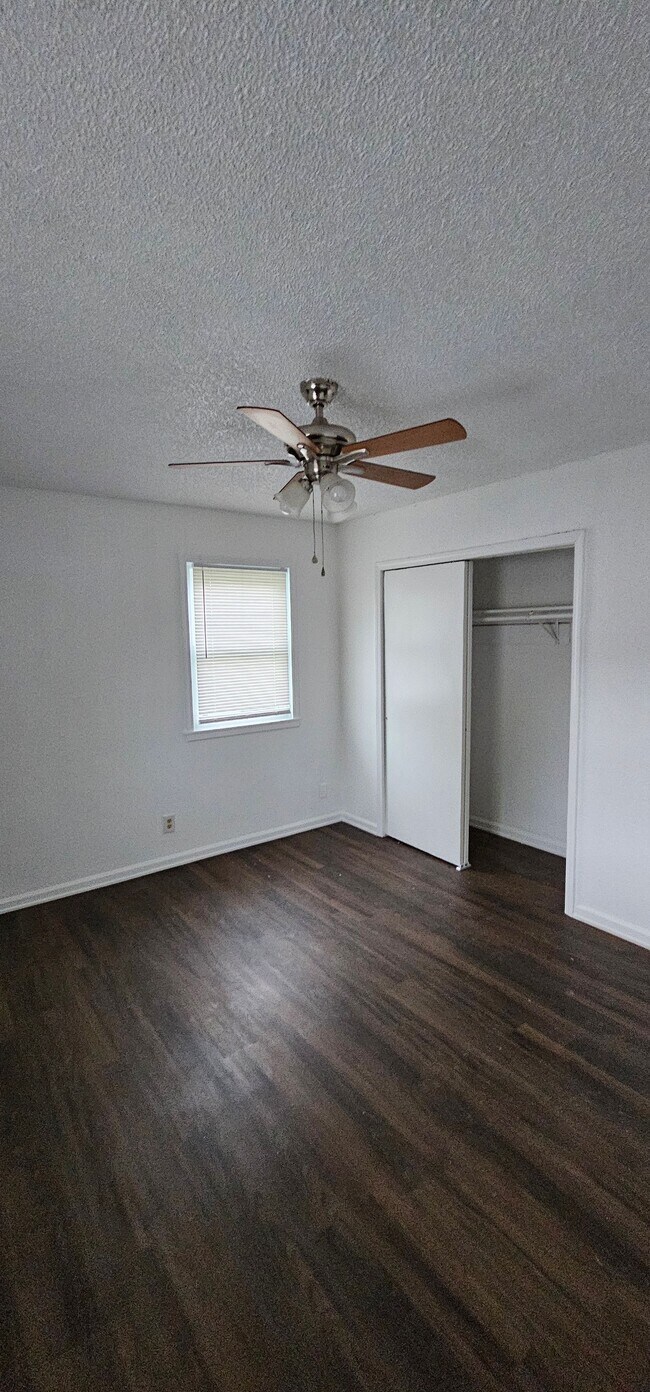 Foto del edificio - 726 N 70th St