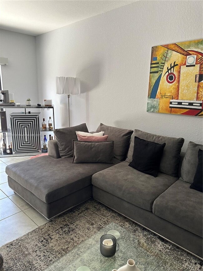 Building Photo - 246 NE 208th Ter