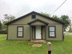 Primary Photo - 712 Pecan St