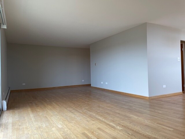 Foto del edificio - 9001 Golf Rd