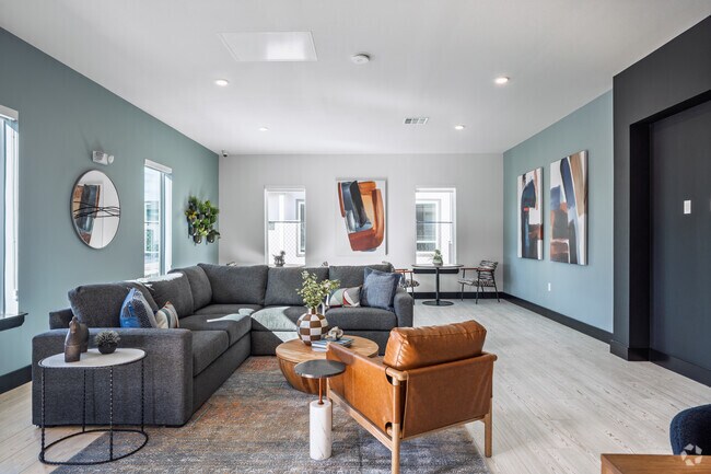 Salón para residentes - Oasis at Round Rock