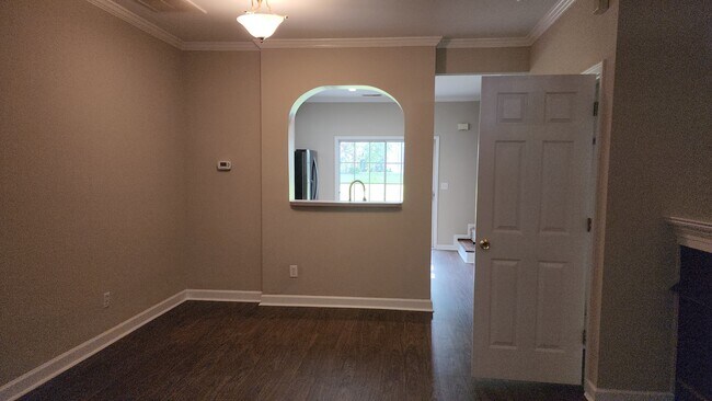 Foto del edificio - 2222 Valley Haven Dr