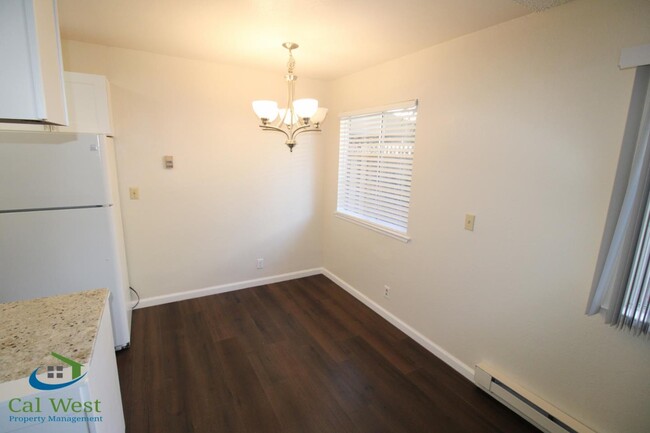 Building Photo - 5440 Dellwood Way