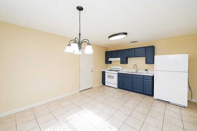 Foto del edificio - 2408 Milford Ct