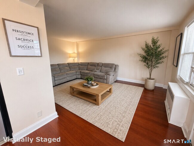 Foto del edificio - 700 Summer St