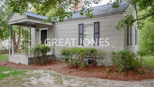 Building Photo - 2120 Kennedy Dr