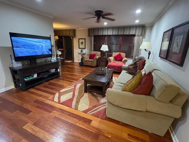 Foto del edificio - 933 Shambliss Ln
