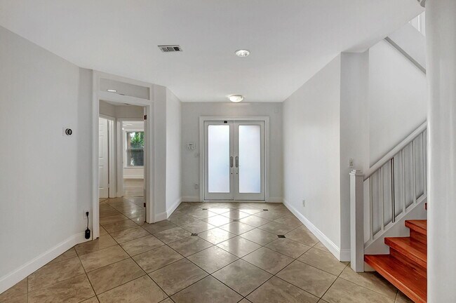 Building Photo - 23213 Boca Club Colony Cir