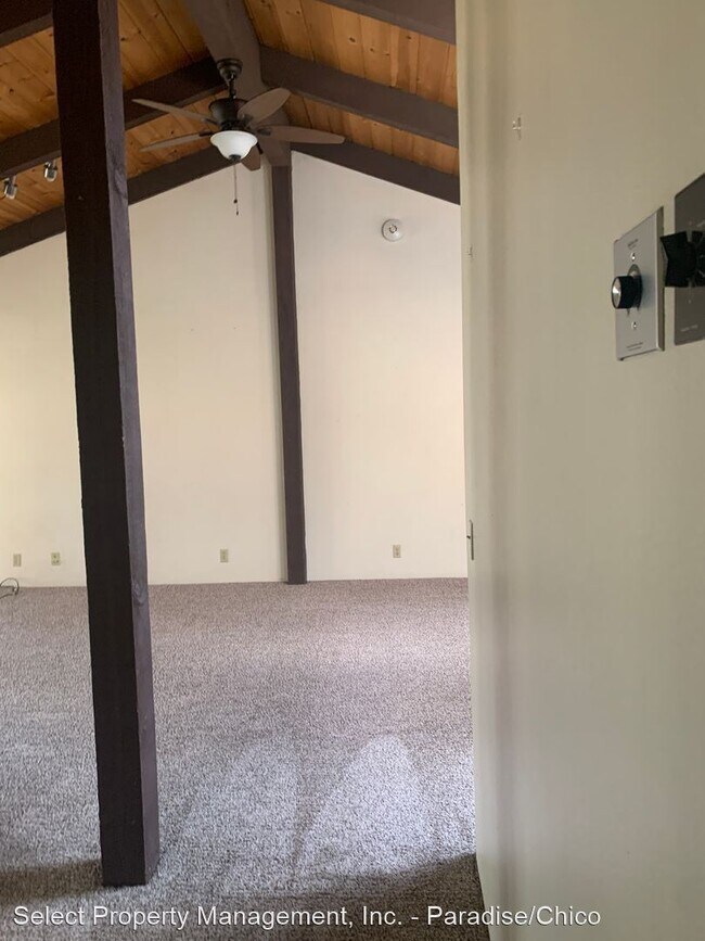 Foto del edificio - 3 br, 3 bath House - 14258 Wycliff Way