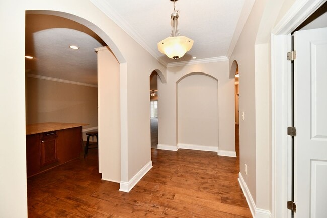 Interior Photo - Pinnacle on Meridian