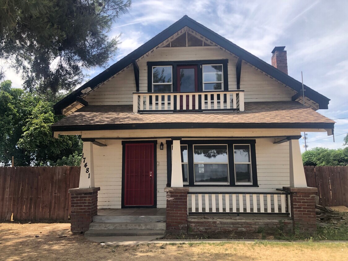 17481 Idaho Ave, Lemoore, CA 93245 House Rental in Lemoore, CA