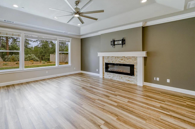 Building Photo - 4585 Risstay Way