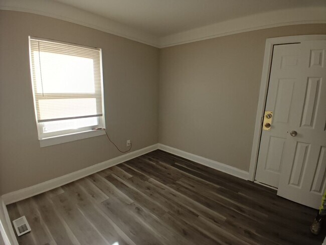 Foto del edificio - Freshly Renovated 3 Bedroom Bungalow