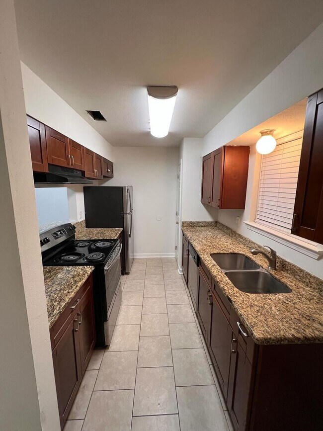 Foto del edificio - 1741 Boulevard De Province