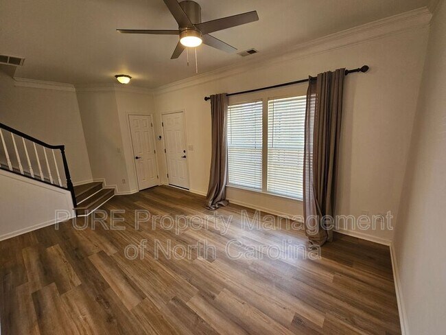 Building Photo - 17734 Delmas Dr