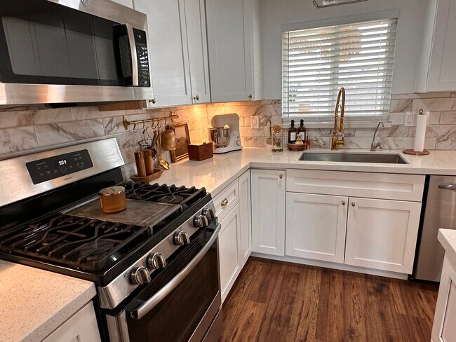 Foto del edificio - 14027 N 32nd St