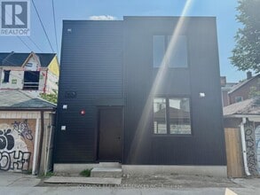 Building Photo - 146-146 Brunswick Ave