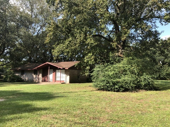 Building Photo - 1575 Secessionville FOR RENT!