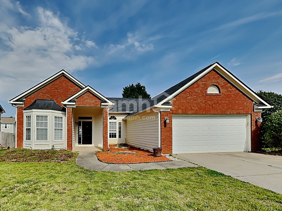 Primary Photo - 3335 Berwick Field Drive