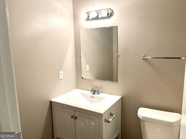 Foto del edificio - 145 Meadowbrook Ct