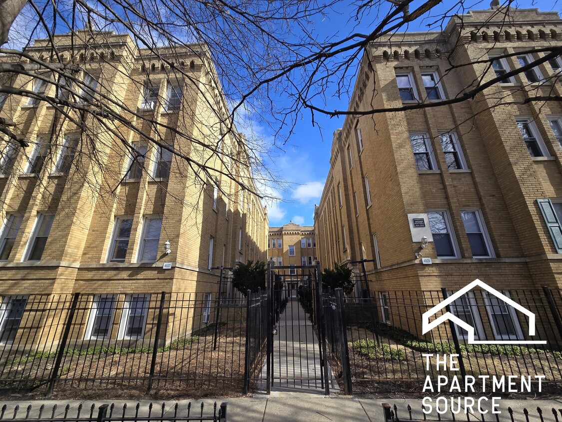 Foto del edificio - 4931 N Whipple St