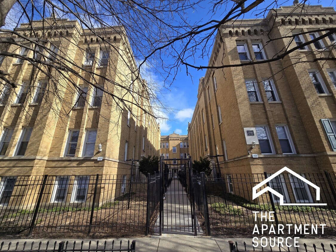 Building Photo - 4931 N Whipple St