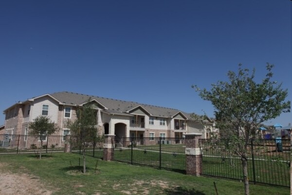Foto del edificio - Sage Brush Village Apartments
