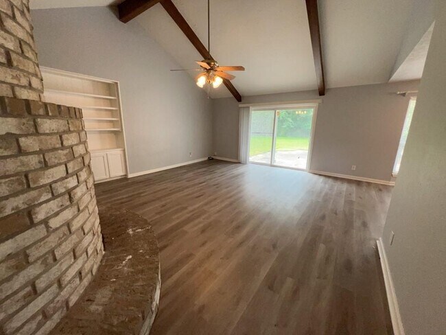Foto del edificio - 27226 W Pyeatt Ln