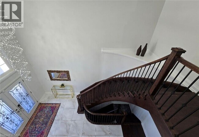 Photo du bâtiment - 9 Rolling Rock Way