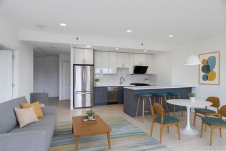 Building Photo - 42-78-78 Main St